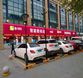 门头店面广告牌灯箱、广告字、广告牌制作、灯箱招牌背景墙 门头店面广告牌灯箱、广告字、广告牌制作、灯箱招牌背景墙